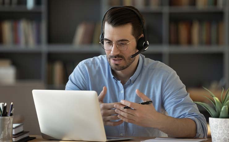 kombiner interne ressourcer med eksterne specialister