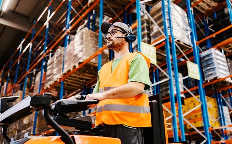 optimering af lagerstyringssystemet med real-time data og pick-by-voice